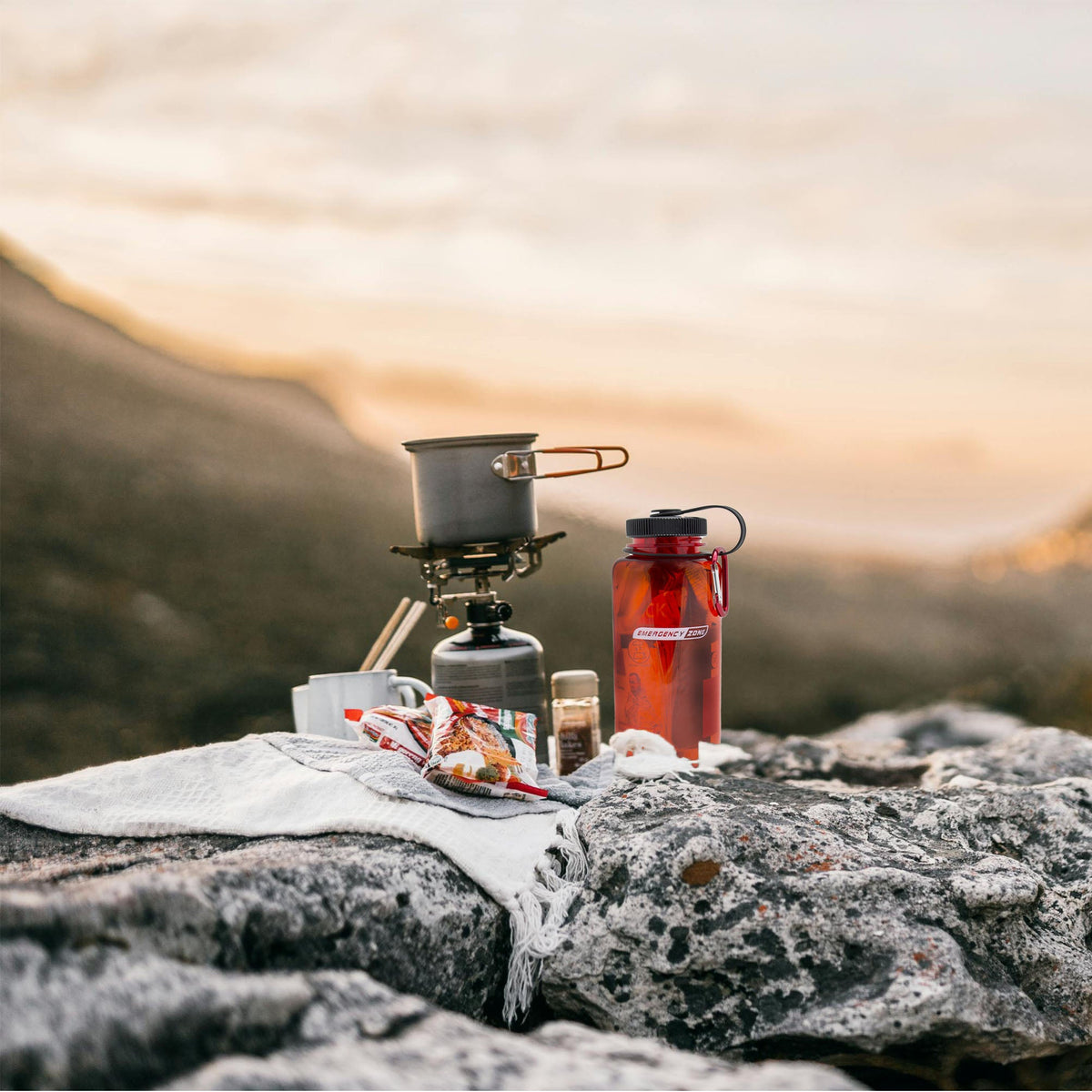 Emergency Zone Basic Survival Bottle Kit, view 5